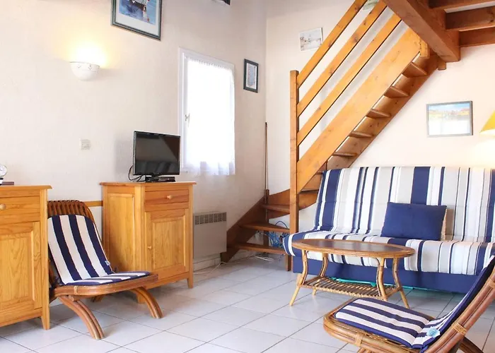 Сasa de vacaciones Maison Près La Rémigeasse Avec Jardinet - Fr-1-246a-201