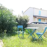 Maison Pres La Remigeasse Avec Jardinet - Fr-1-246a-201