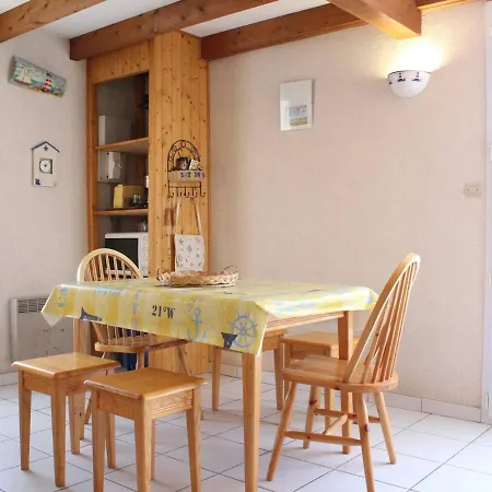 度假居 Maison Pres La Remigeasse Avec Jardinet - Fr-1-246a-201 *